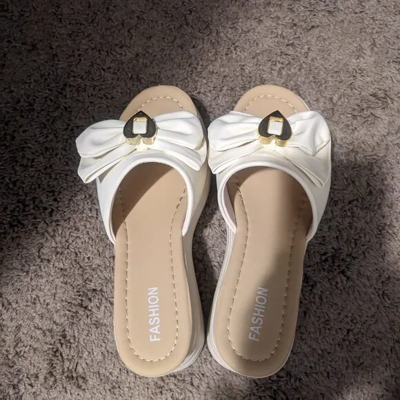 Platform Sandals - Picture 4 of 4